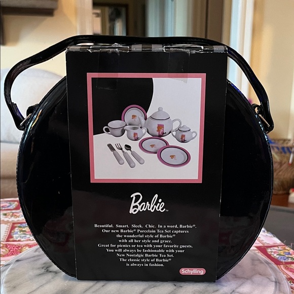 Barbie Porcelain Tea Set in a Black Carry Case~Missing Utensils🍴 - Picture 4 of 7